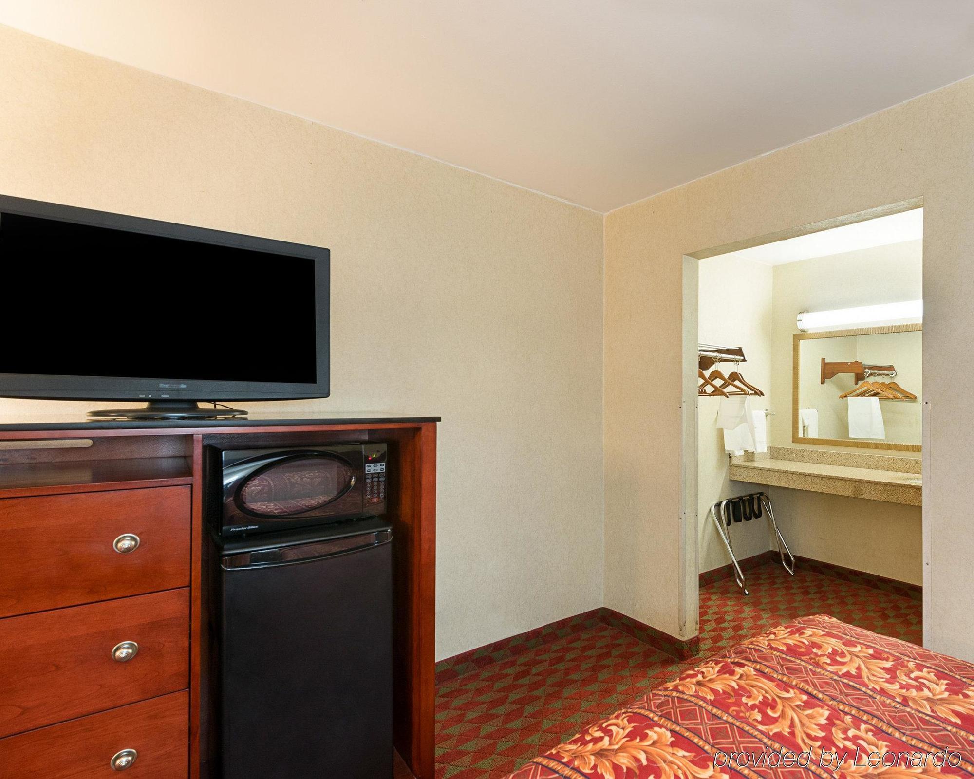 Red Carpet Inn By University Of Maryland College Park Extérieur photo