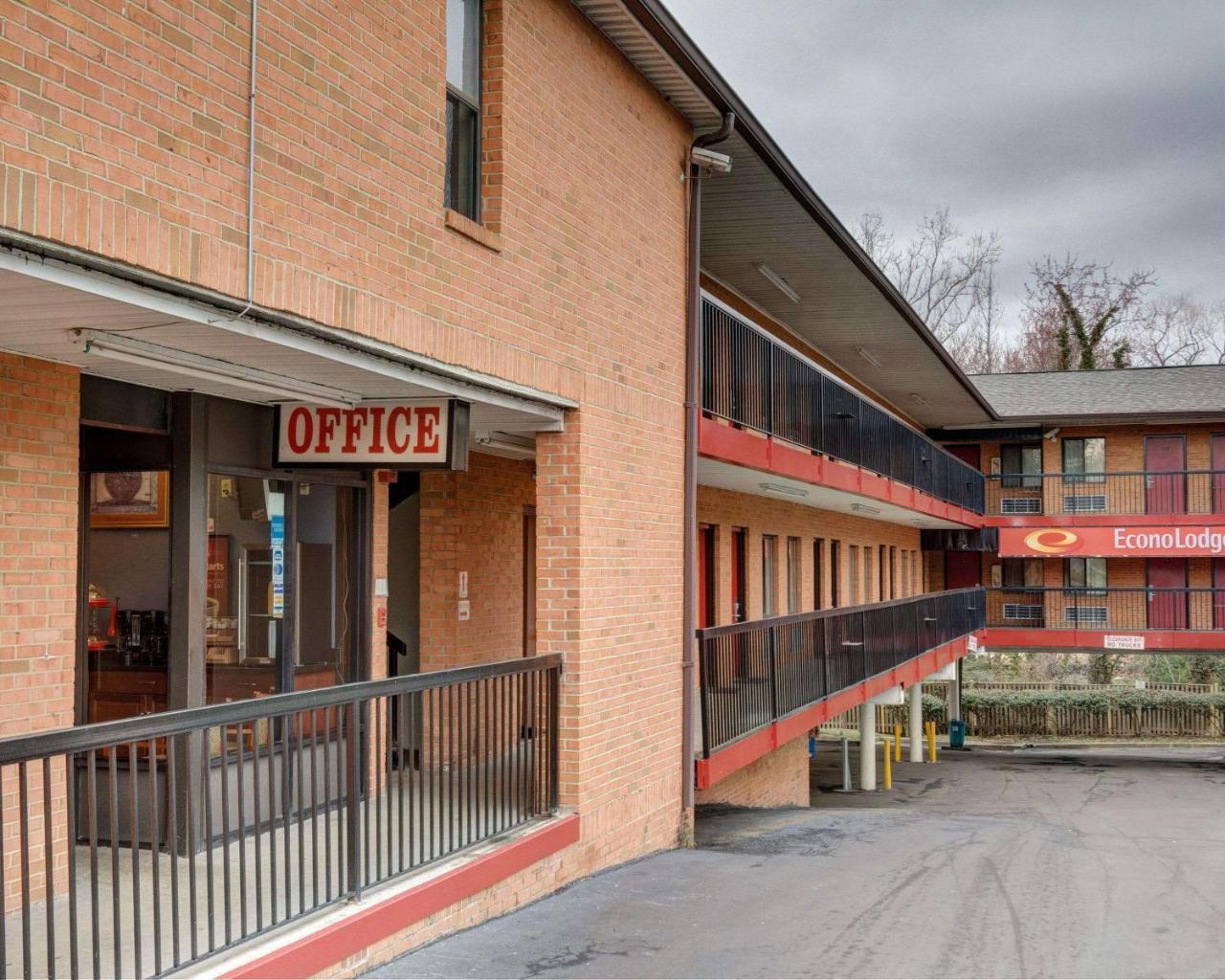 Red Carpet Inn By University Of Maryland College Park Extérieur photo