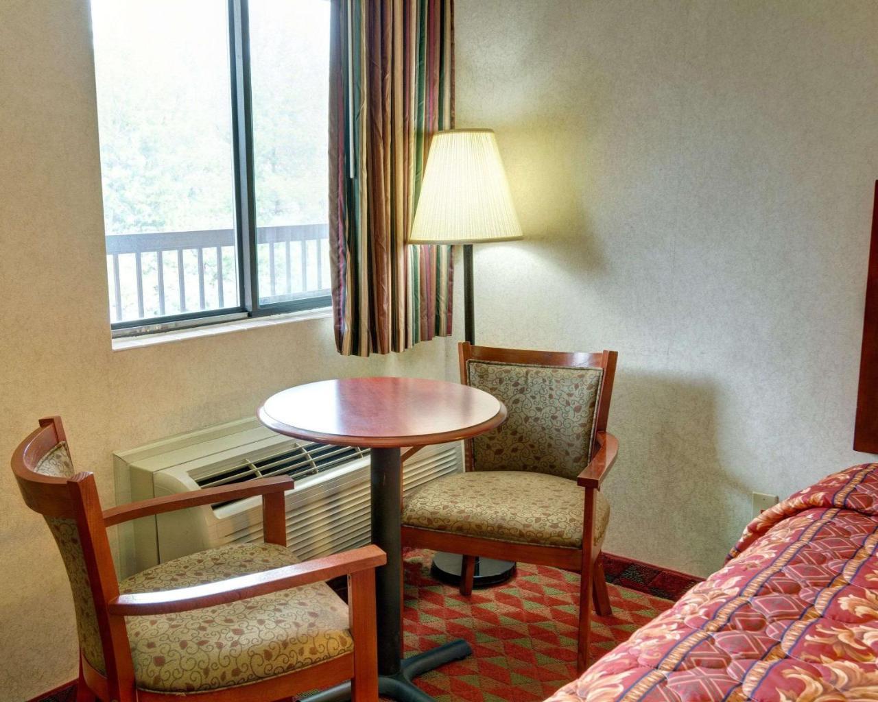 Red Carpet Inn By University Of Maryland College Park Extérieur photo